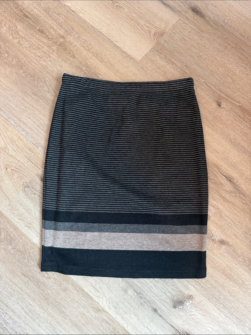 Max Studio Black and Gray Striped Pencil Skirt